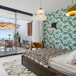 Casa Volver Ref #74 *