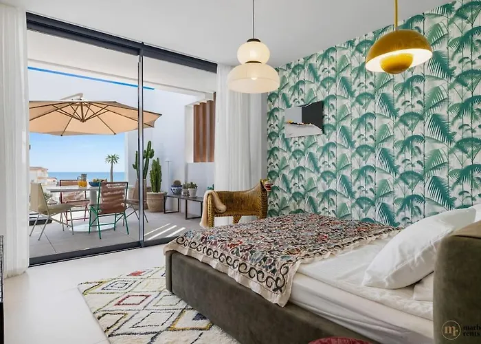 Casa Volver Ref #74 *